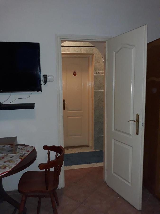 Flamingo Apartman Sopron Exteriör bild